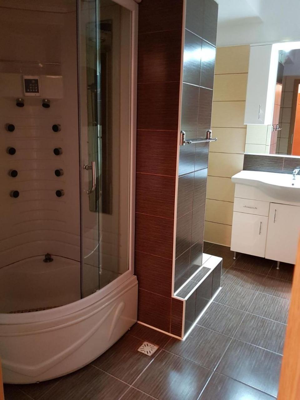 Hotel Floare De Colt Teius Εξωτερικό φωτογραφία