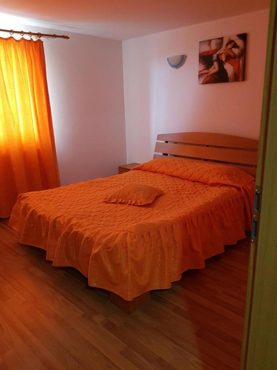 Hotel Floare De Colt Teius Εξωτερικό φωτογραφία